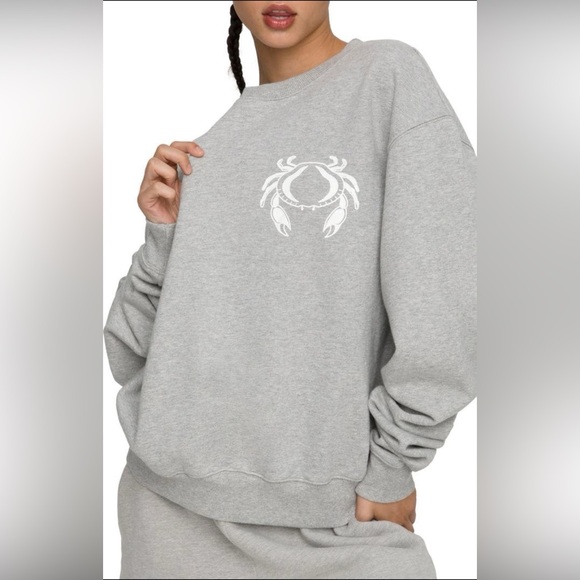 Good American Oversize Zodiac Cancer Crewneck Graphic Sweatshirt Size 2/Medium - Picture 1 of 9